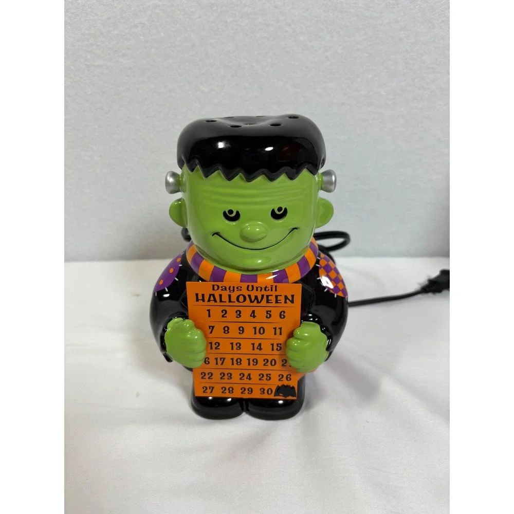 Scentsy Countdown to Halloween Frankenstein Ceramic Wax Warmer with Box Green